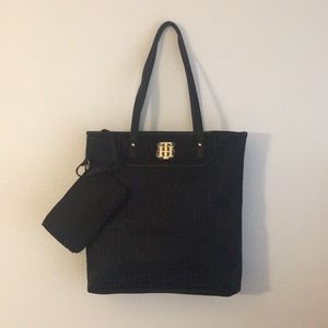 Tommy Hilfiger Tote Black w Matching Wrist Pouch